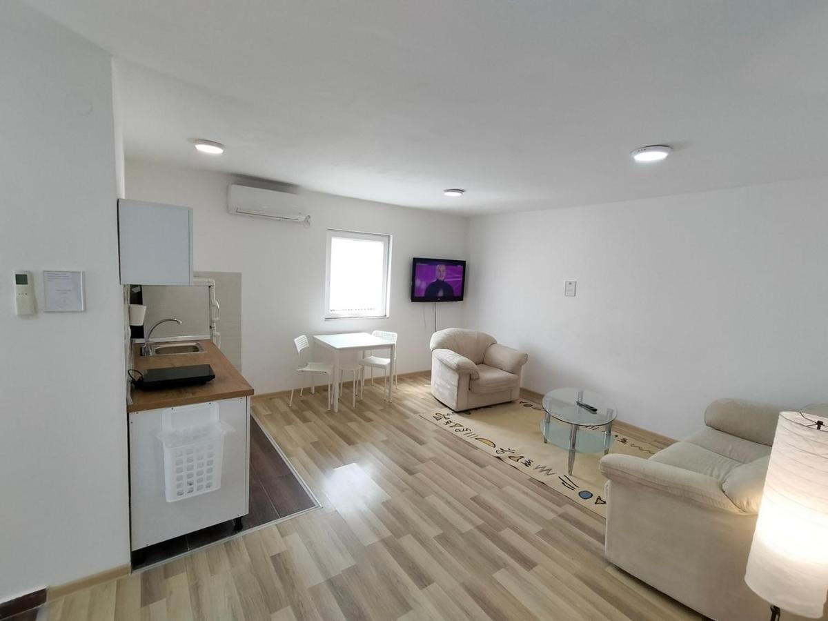 A1 - Airport Belgrade Apartment Exterior photo