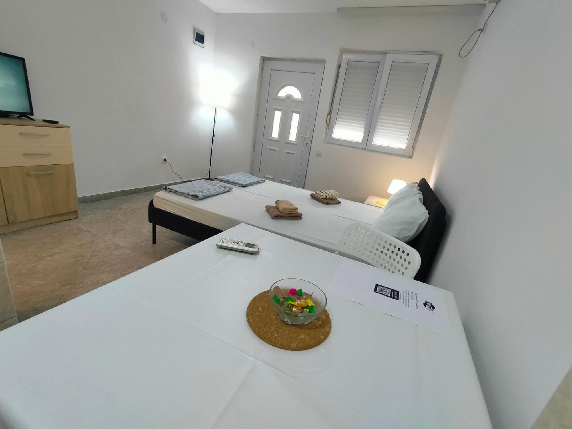 A1 - Airport Belgrade Apartment Room photo